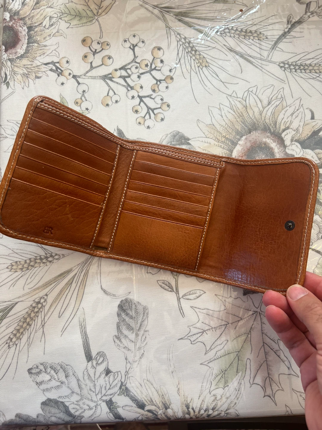 Banana Republic Leather Wallet - photo 4