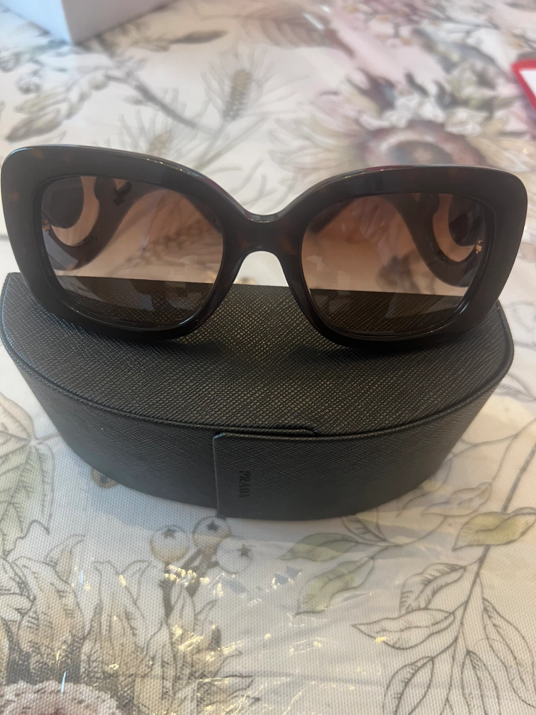 Prada SPR27O Sunglasses
