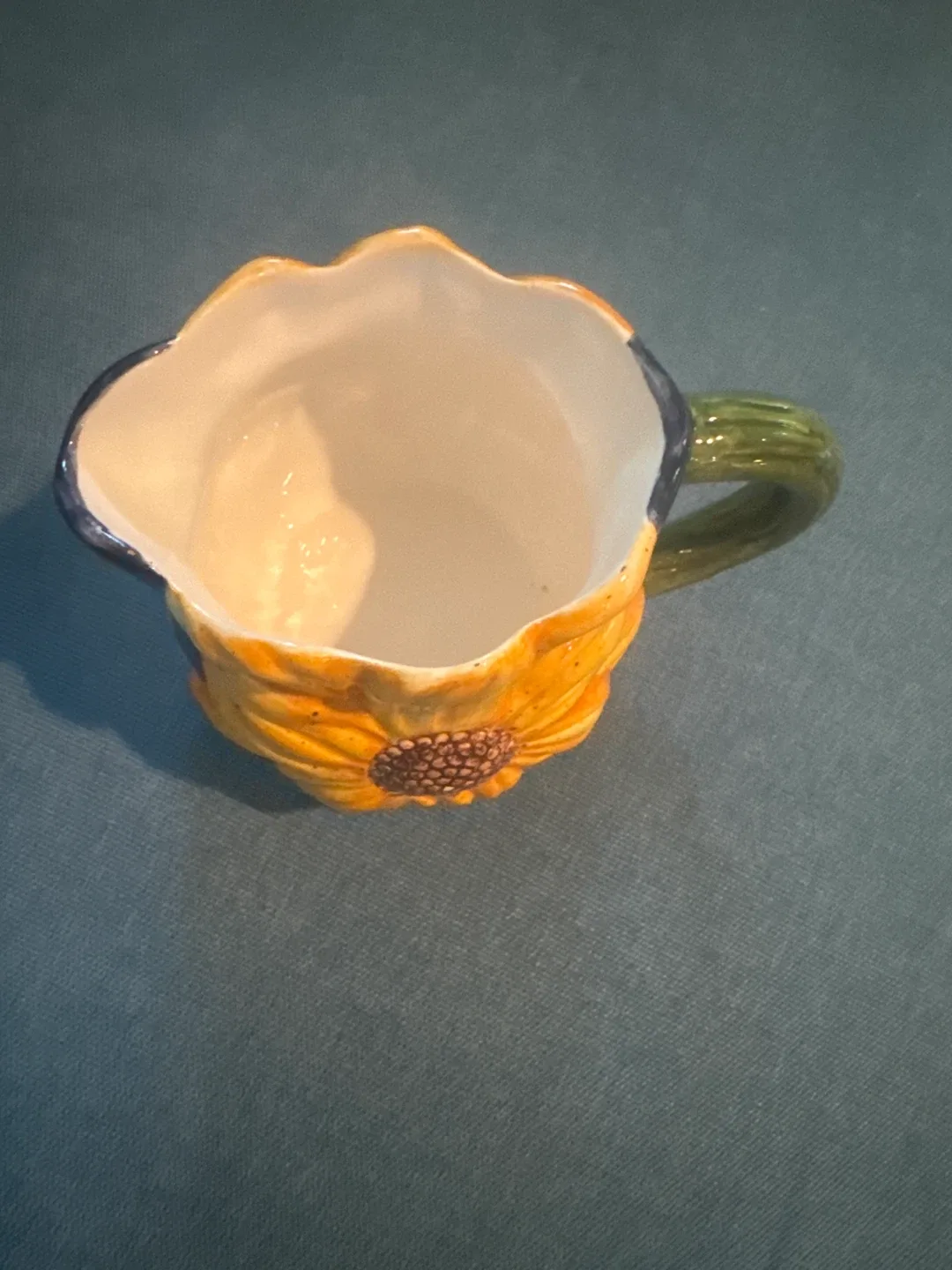 Sunflower Sauce Pitcher image indicator(4)