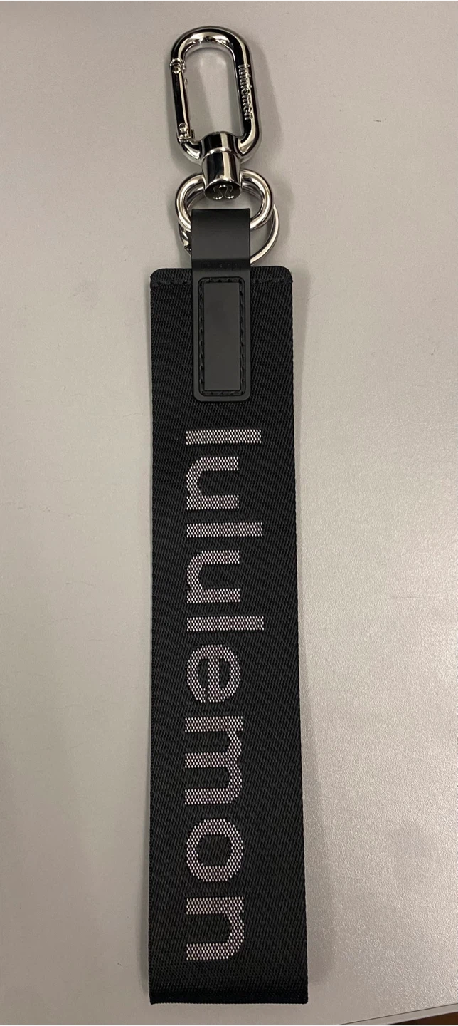Lululemon Keychain - photo 2