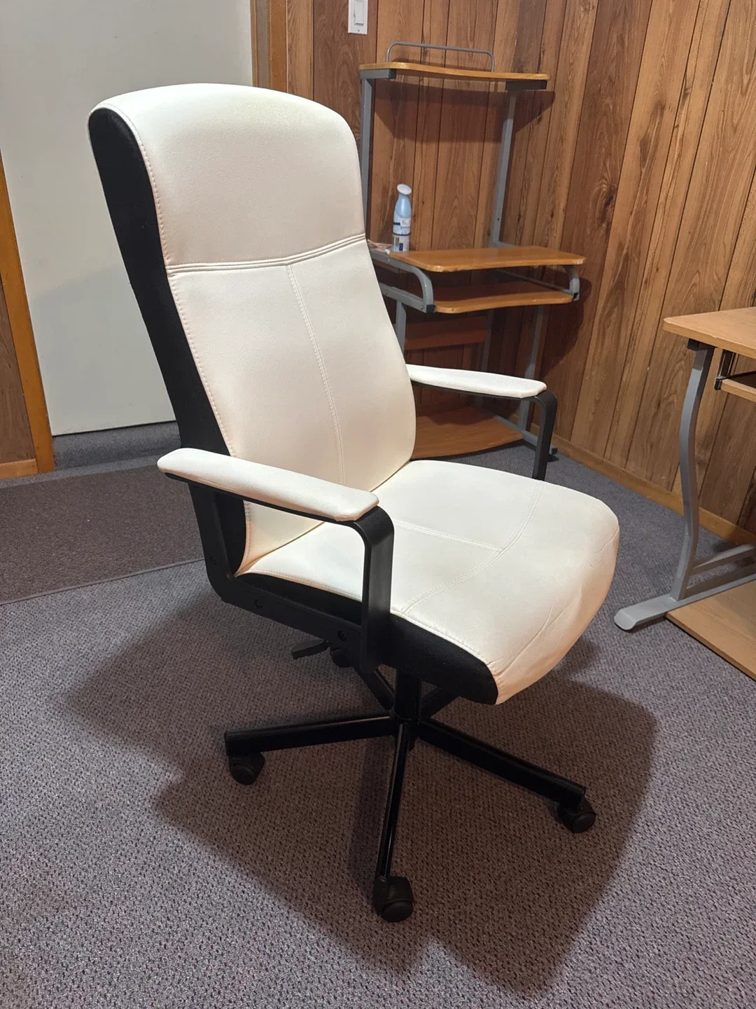 Cream & Black Office Chair thumbnail