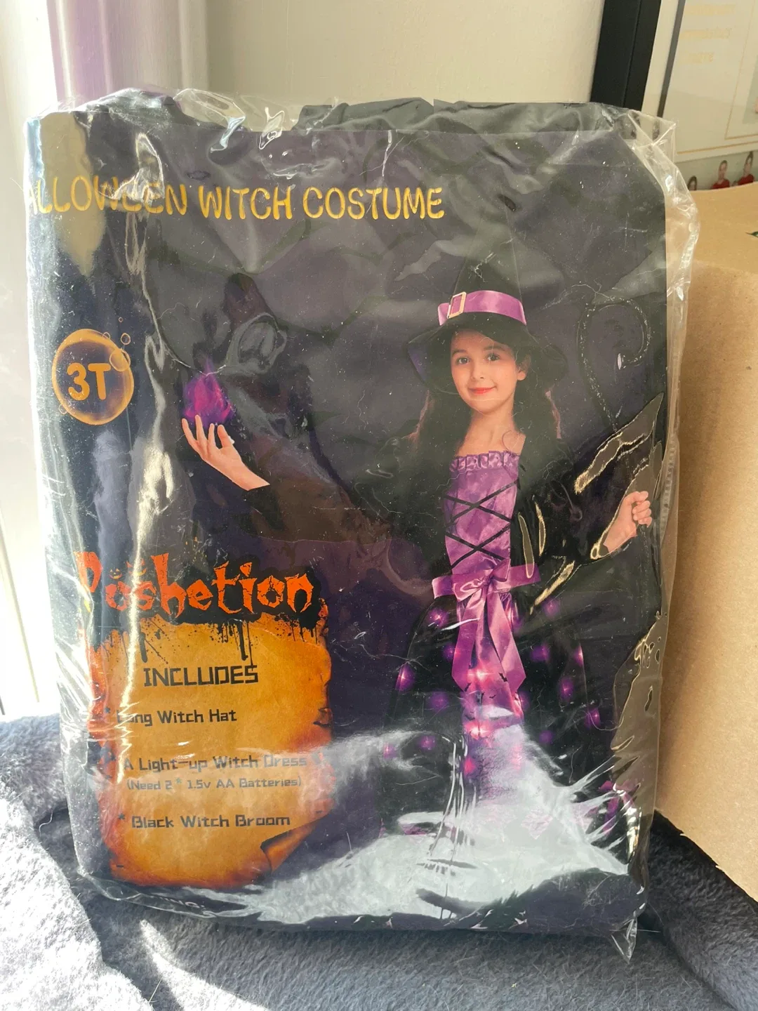 🧡 New Halloween light-up Witch Costume - Size 3T image indicator(4)