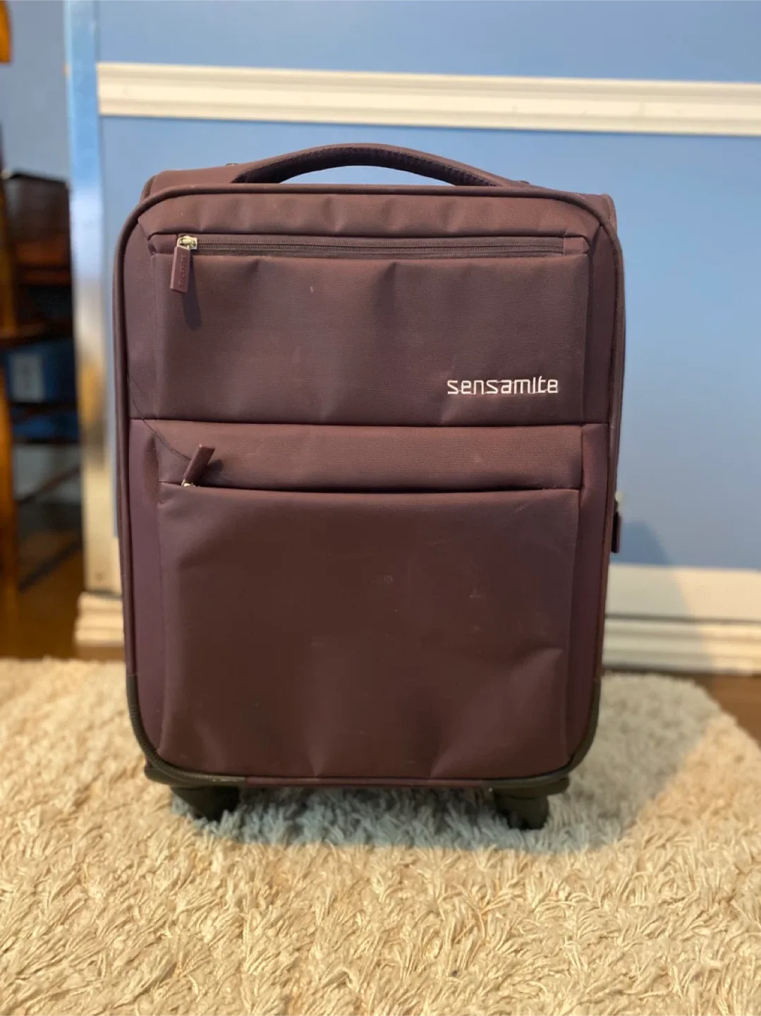 Sensamite Carry-On Suitcase image indicator(2)