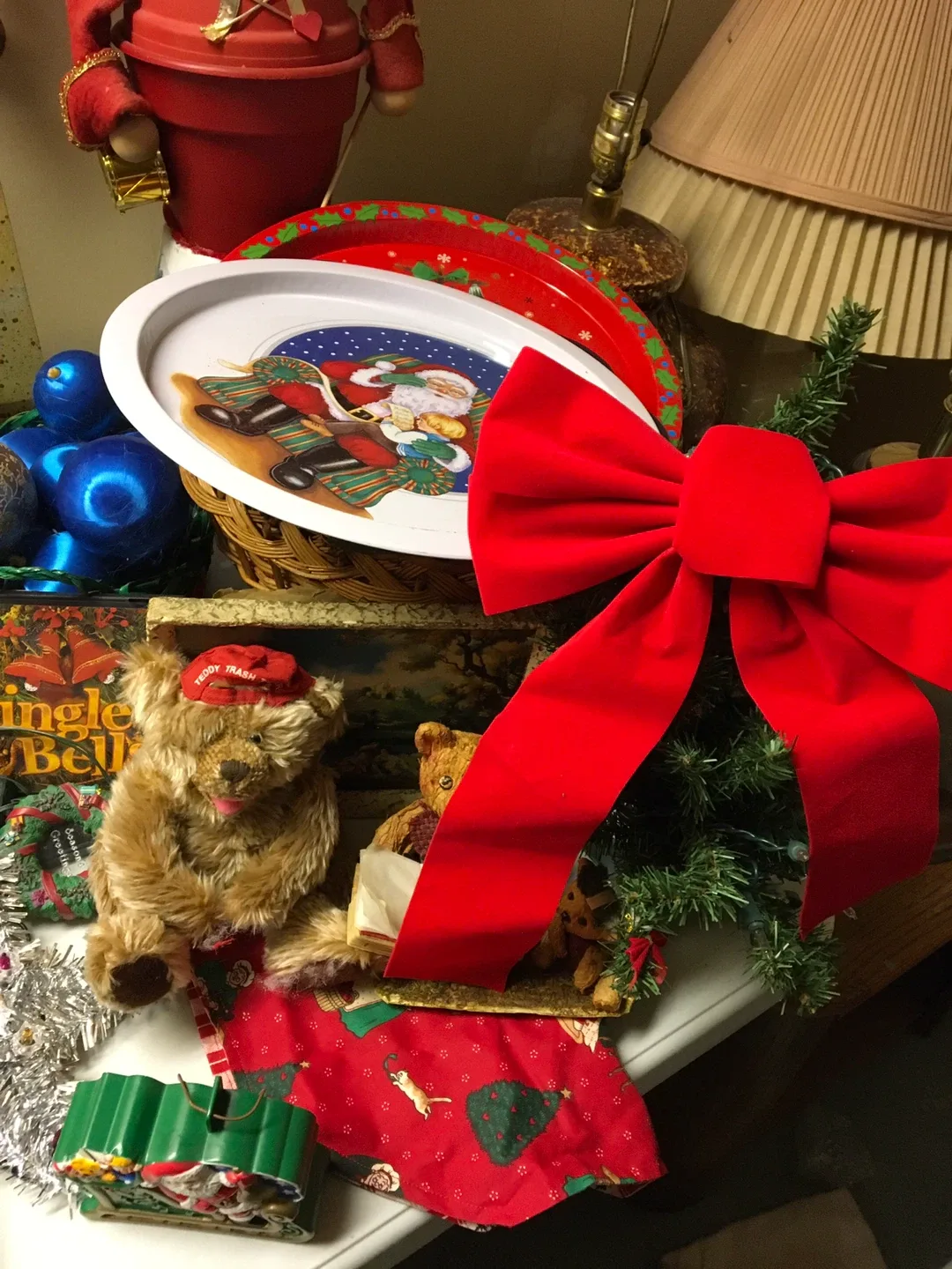 Christmas Decorations image indicator(3)