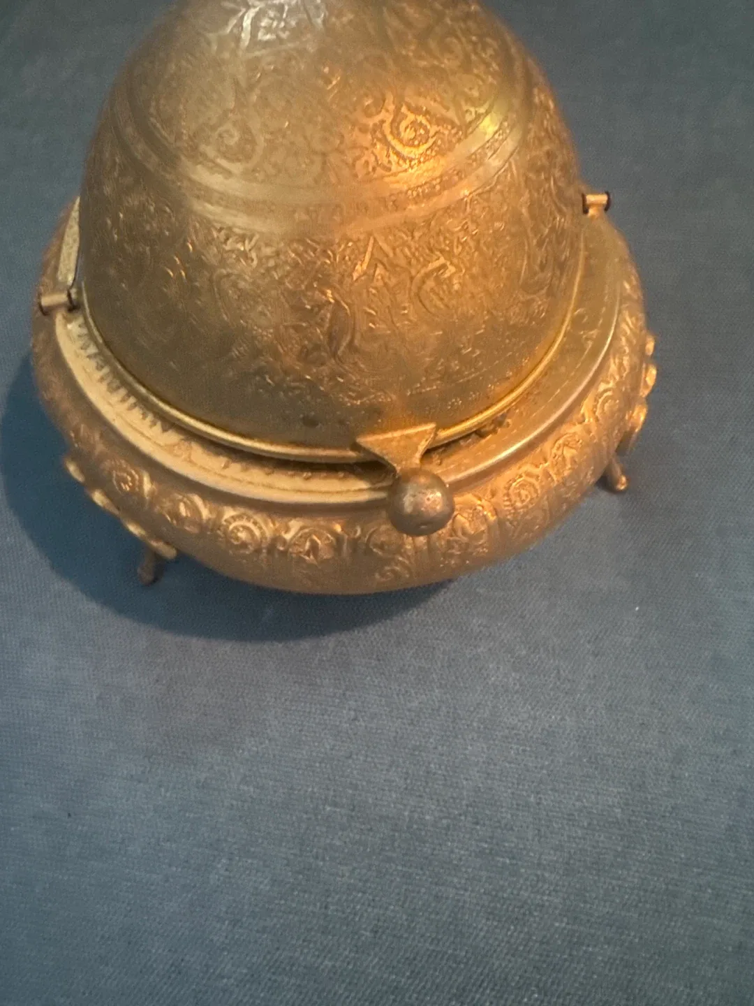 Vintage Caviar Server - Made in Switzerland image indicator(2)