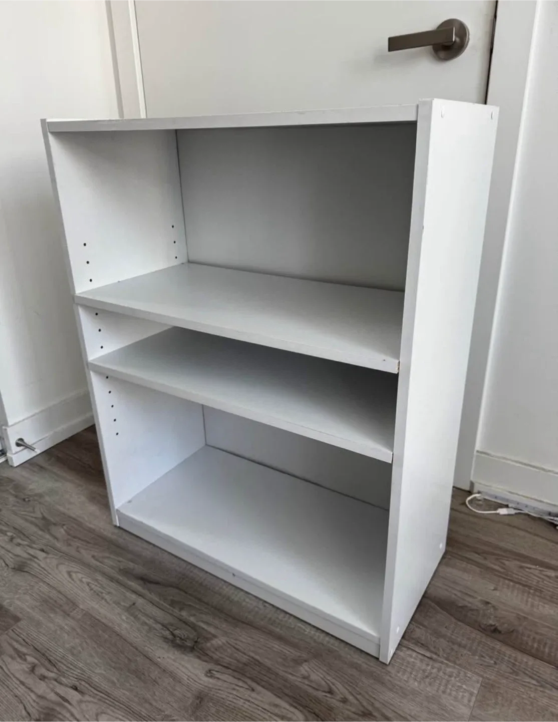 MUST GO TODAY! White Bookshelf - 72x66x30 cm image indicator(2)