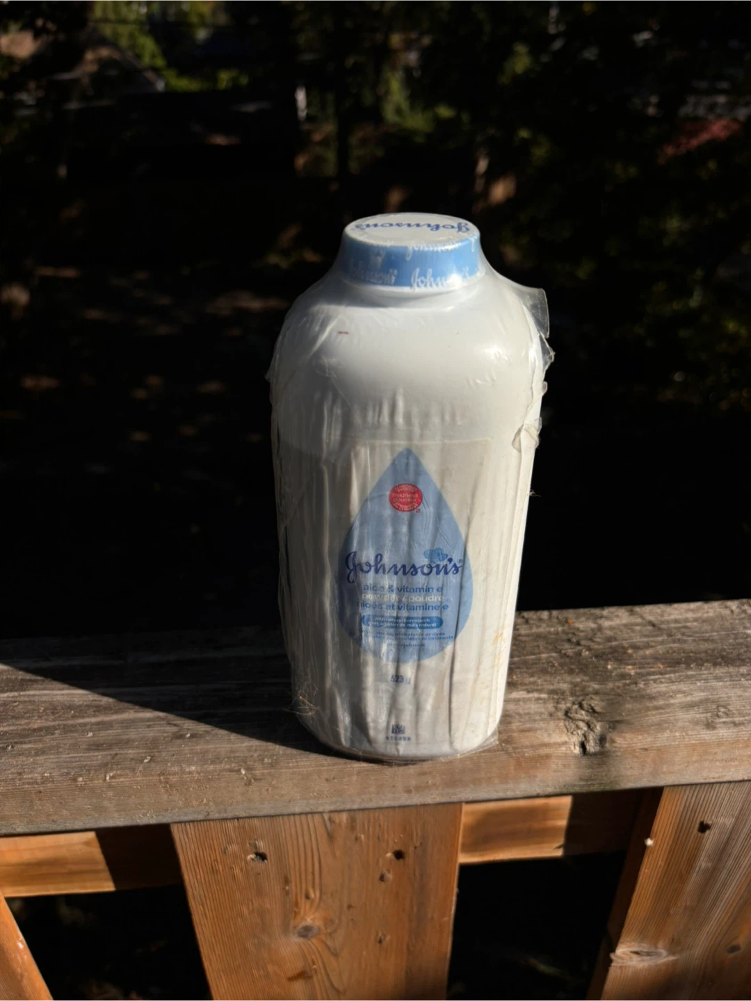 Johnson's Aloe & Vitamin E Powder, 623 g - photo 2