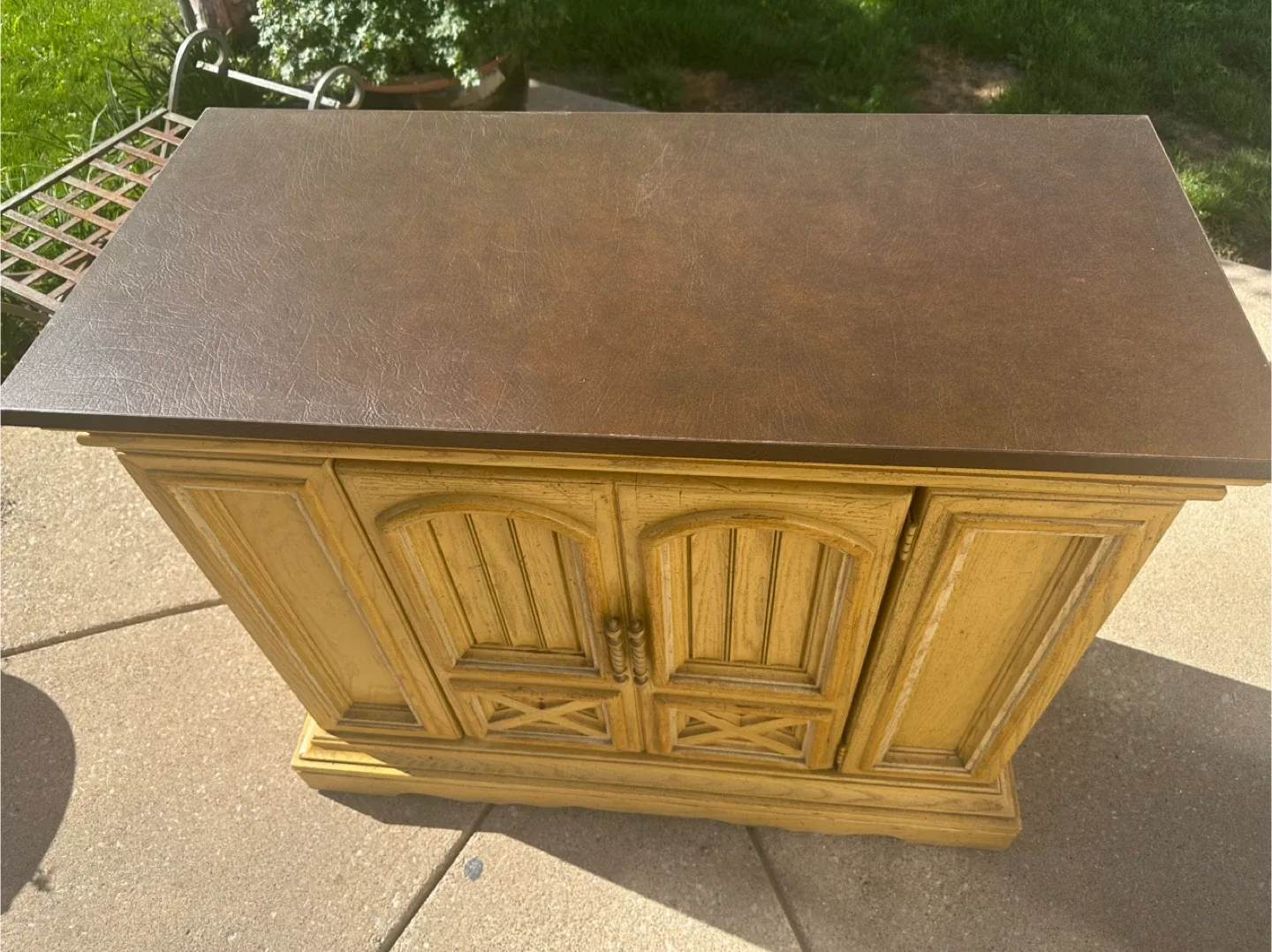 Sideboard/Hutch image indicator(3)