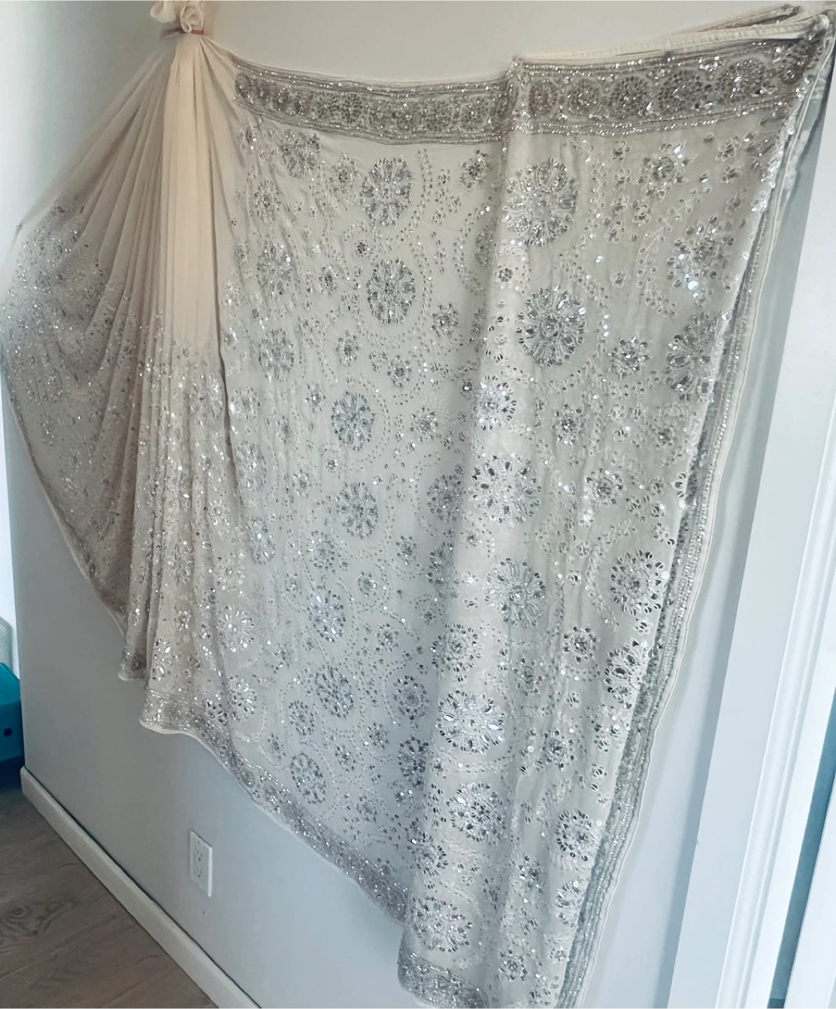 Elegant Embellished Saree - photo 5