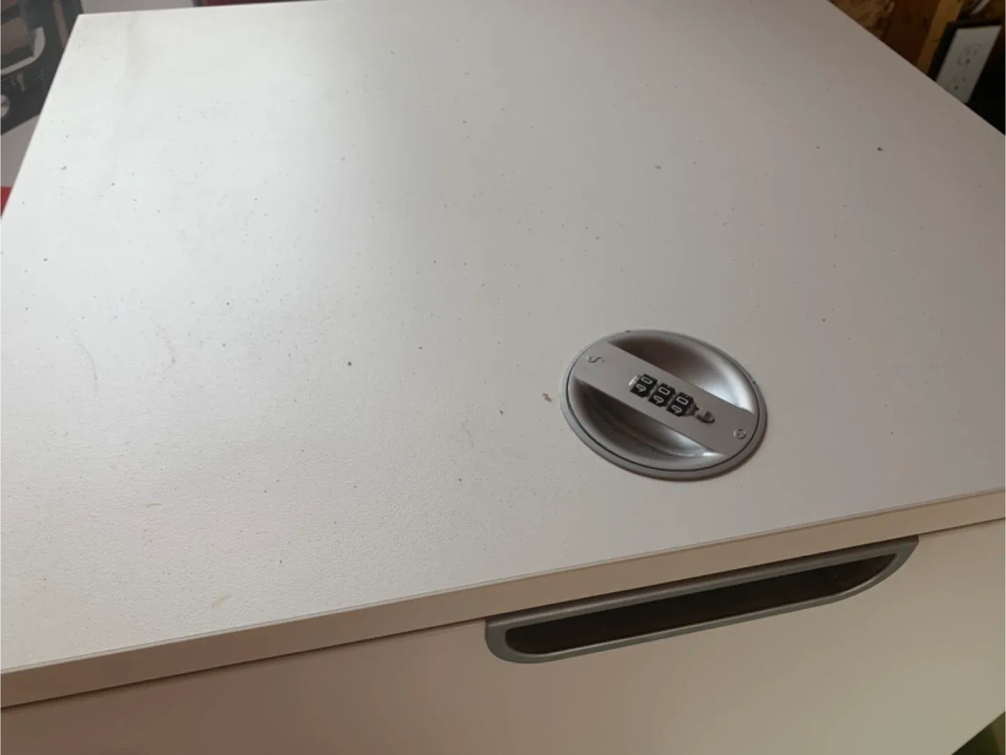 IKEA Alex 3-Drawer Unit - Lock on the top, White image indicator(2)