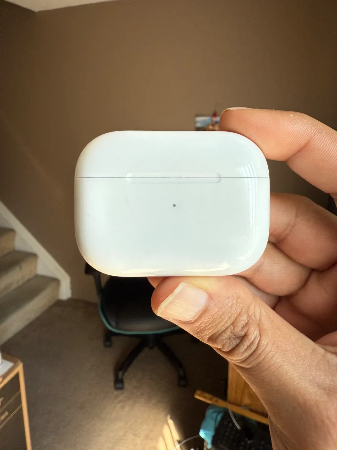 Apple AirPods Pro (1st gen) image indicator(4)