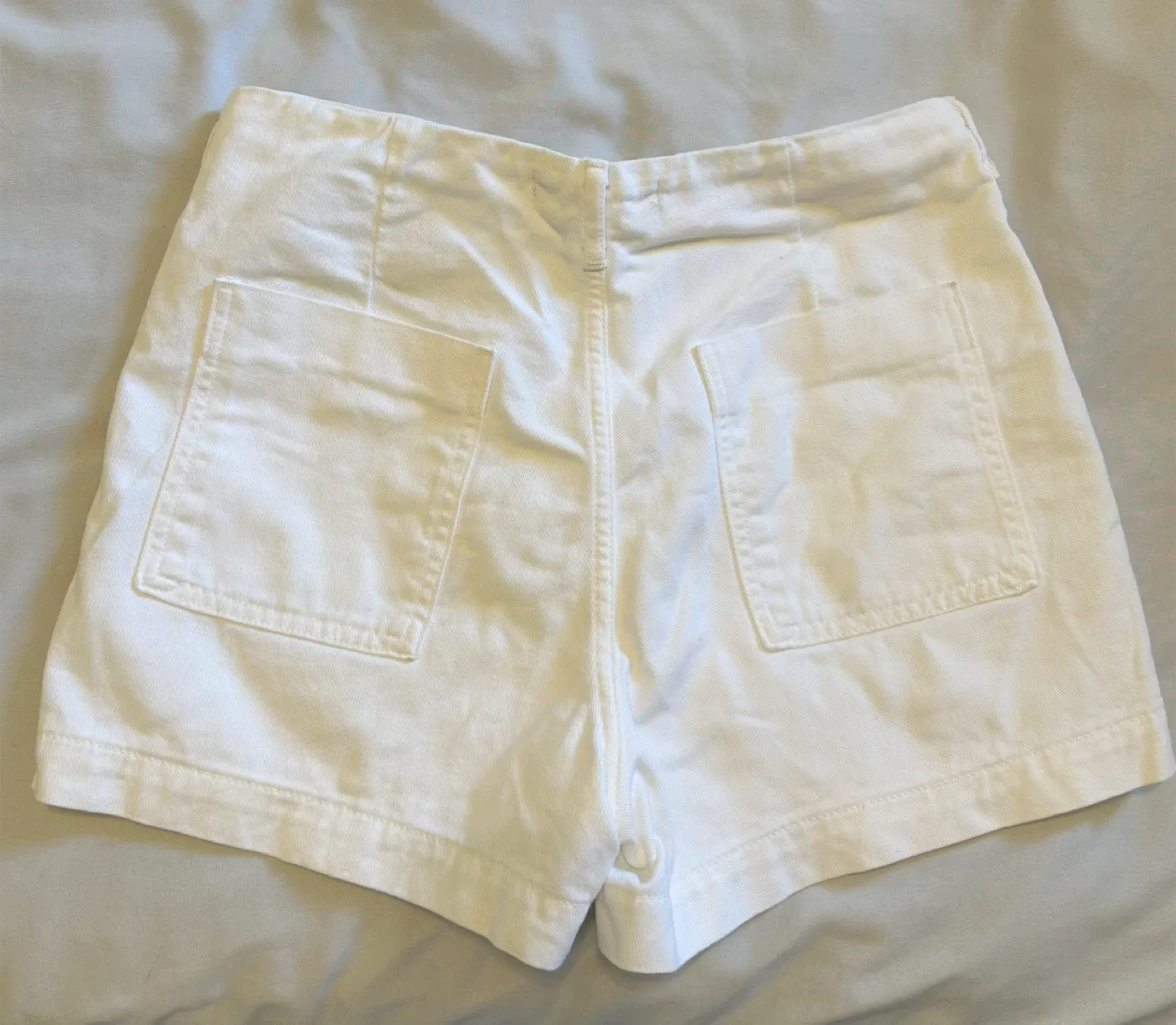 Zara White Shorts image indicator(2)