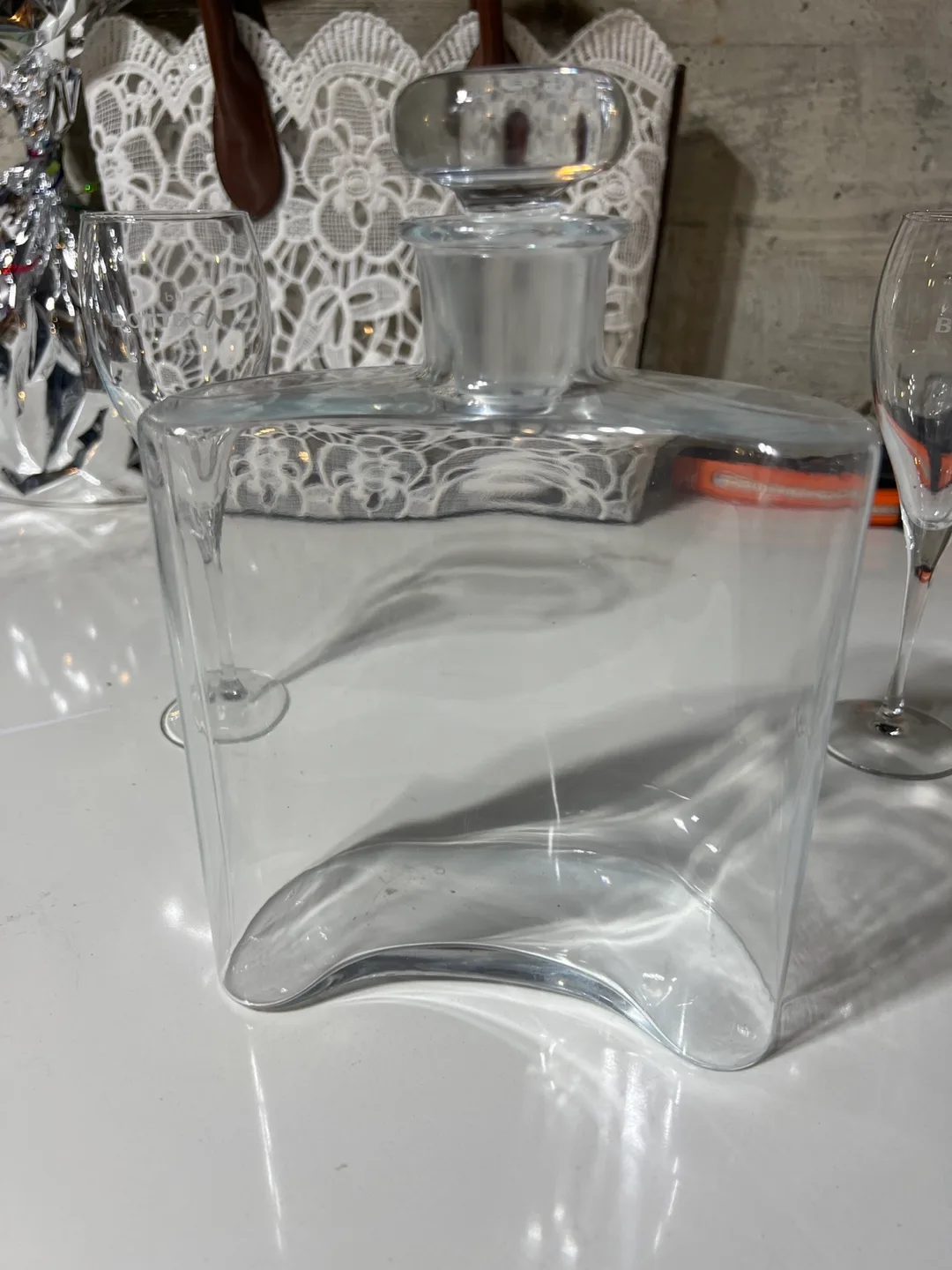 Bottega Decanter and Wine Glasses Set image indicator(4)