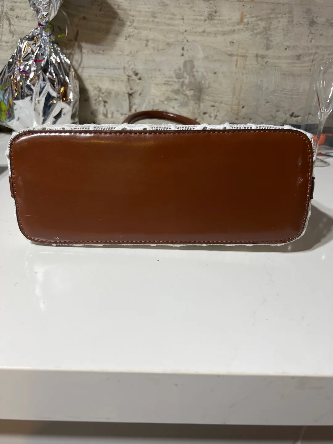 White Lace & Brown Leather Handbag image indicator(2)