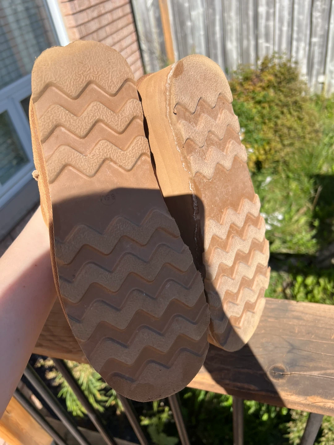 Cushionaire UGG Style Boots size 8.5 - photo 4