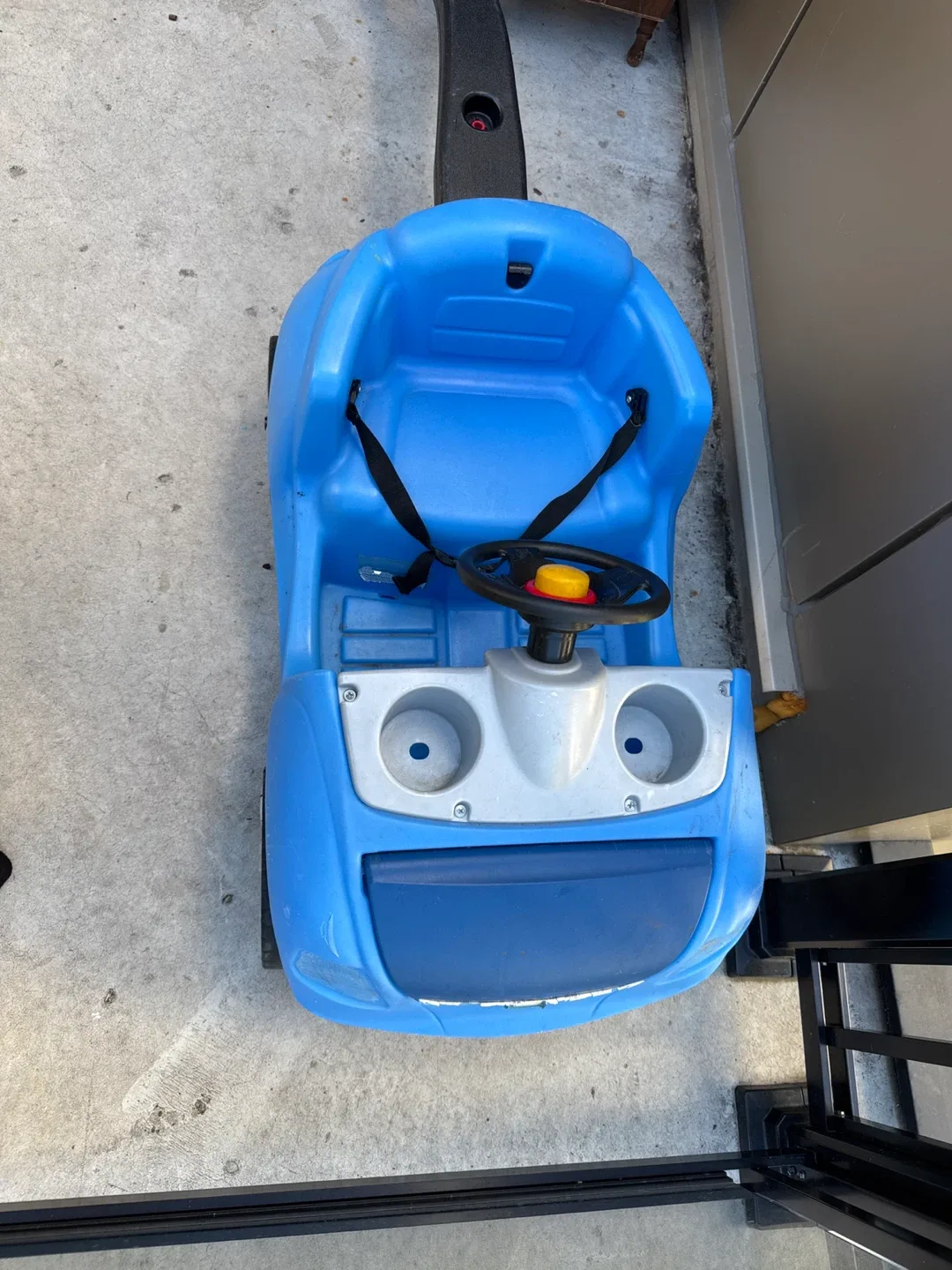 Little Tikes Cozy Coupe Car image indicator(3)