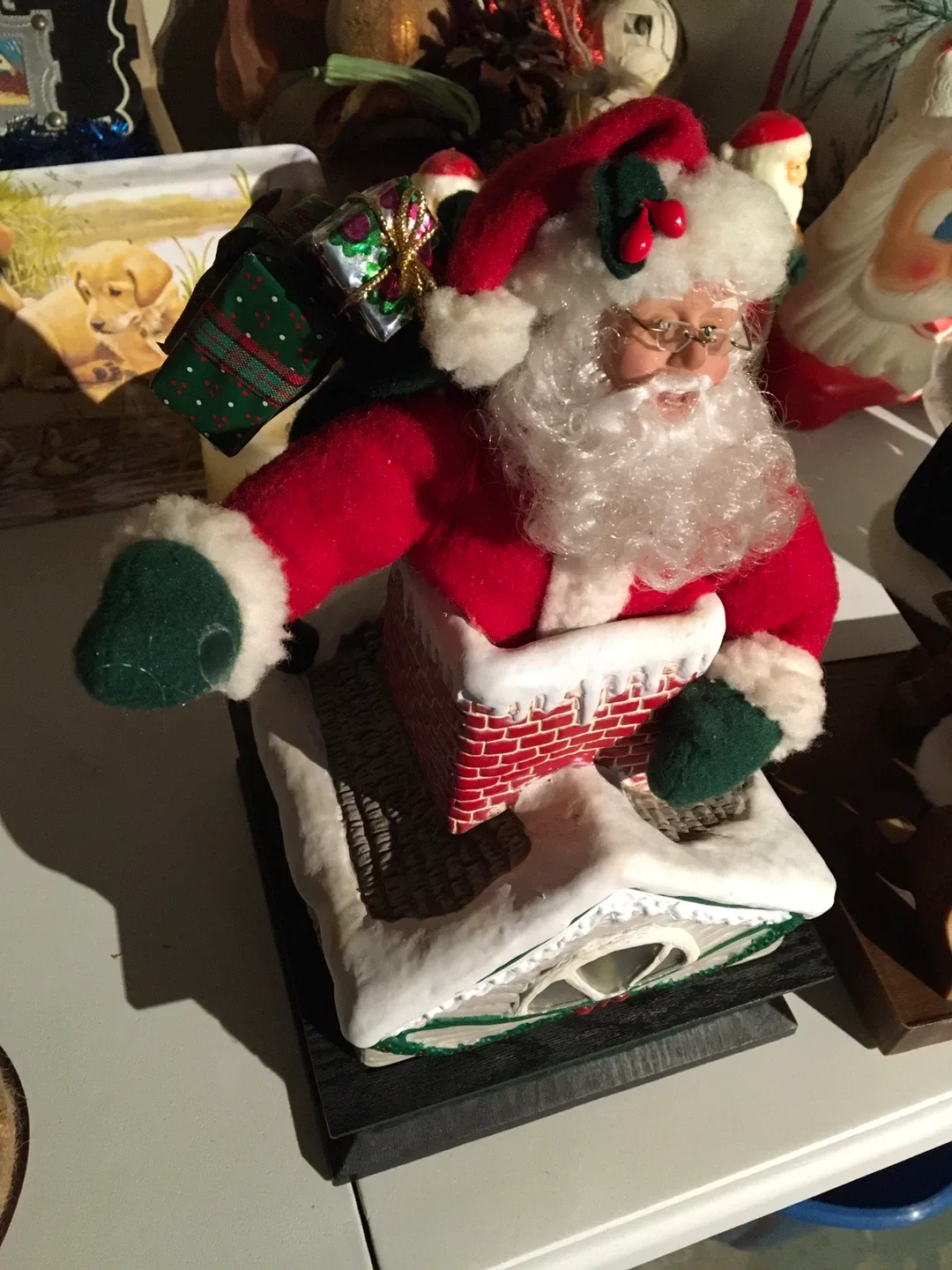 Vintage "NOEL" Santa Claus Figurine image indicator(4)