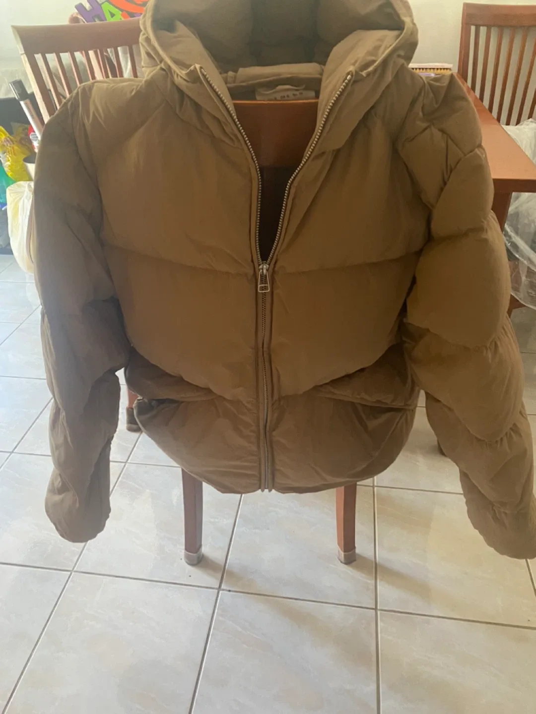 Aritzia TNA Bancroft Puffer Jacket image indicator(2)