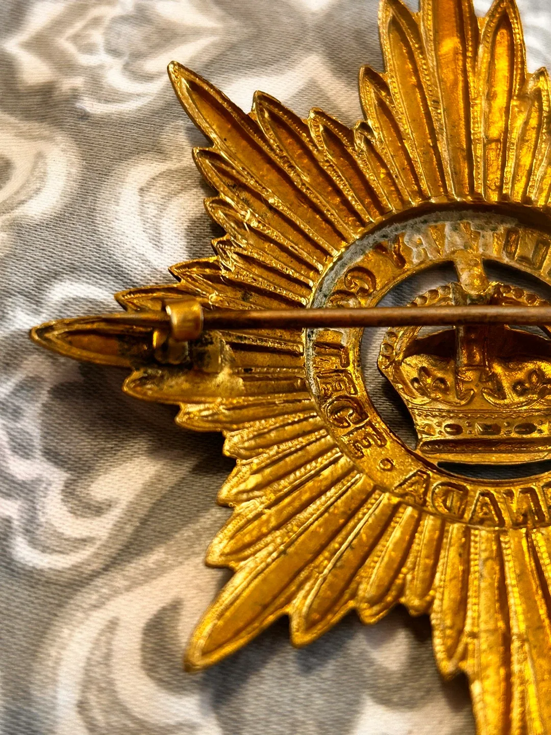 Vintage Royal Military College Canada Pin image indicator(5)