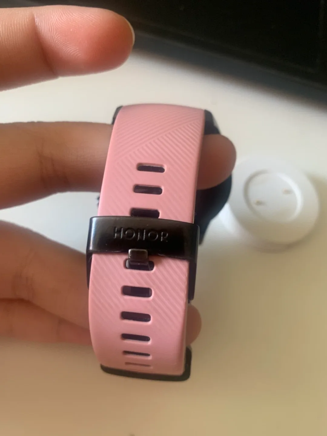 HONOR Smart Watch with Pink Band image indicator(3)