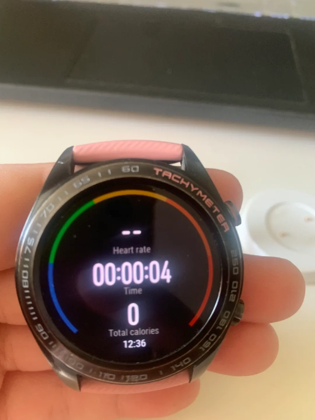 HONOR Smart Watch with Pink Band image indicator(8)
