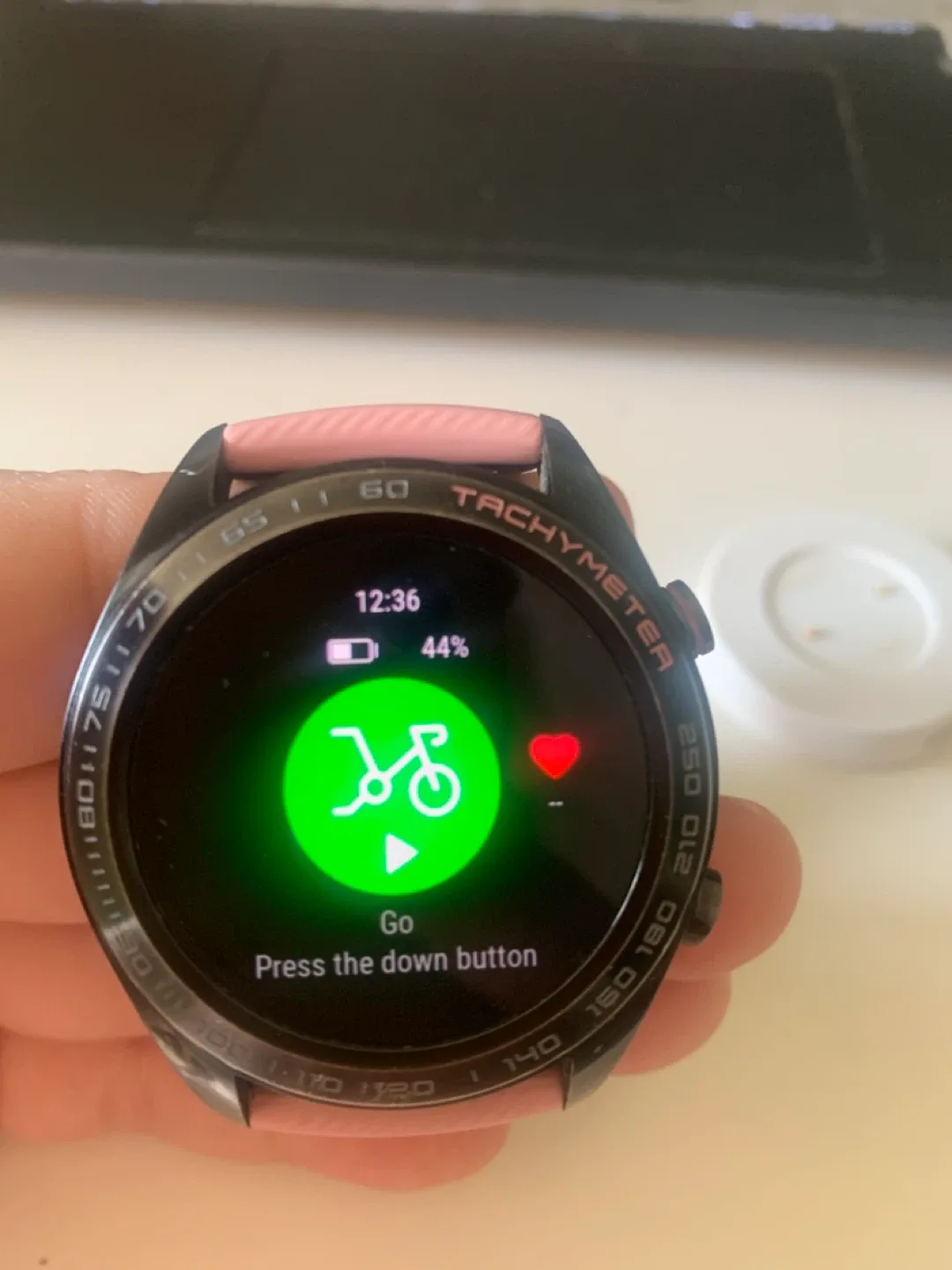 HONOR Smart Watch with Pink Band image indicator(7)