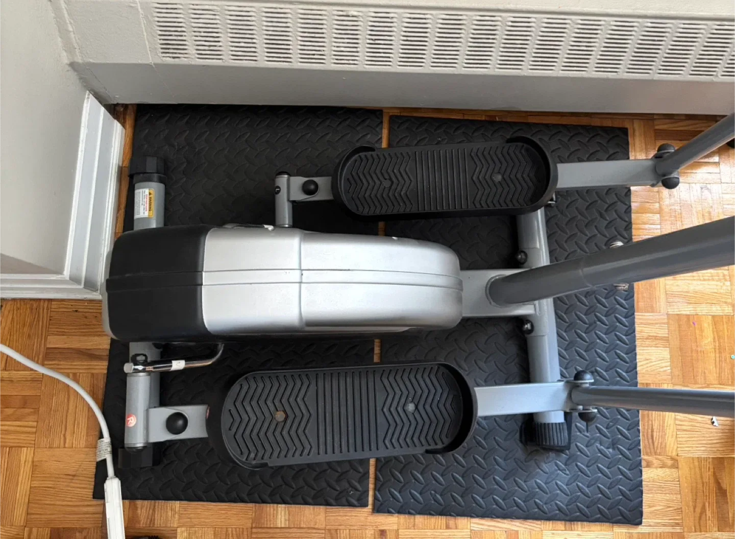 Sunny Health & Fitness Elliptical Machine image indicator(3)