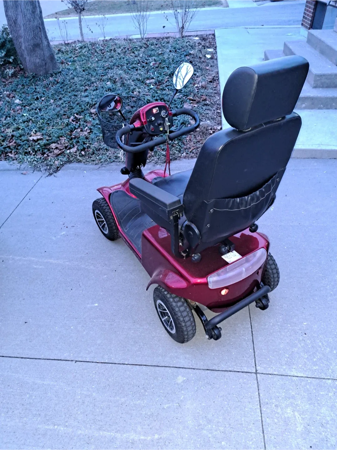 Barely used-Electric Mobility Scooter image indicator(2)