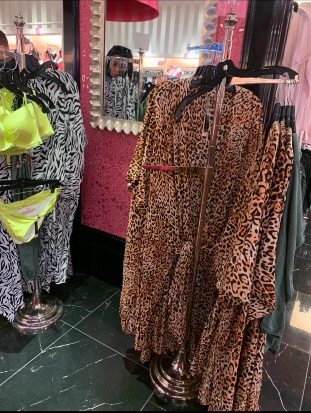 Victoria's Secret Kimono thumbnail