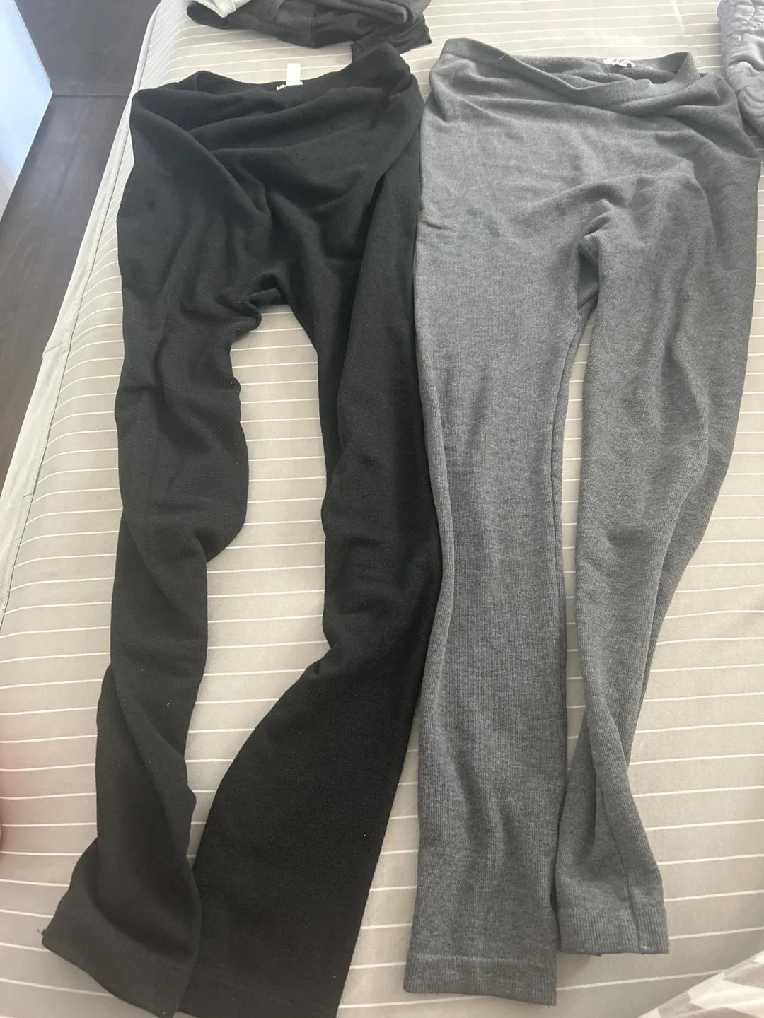 Thyme Leggings - Black & Grey - Size S/P-M image indicator(2)