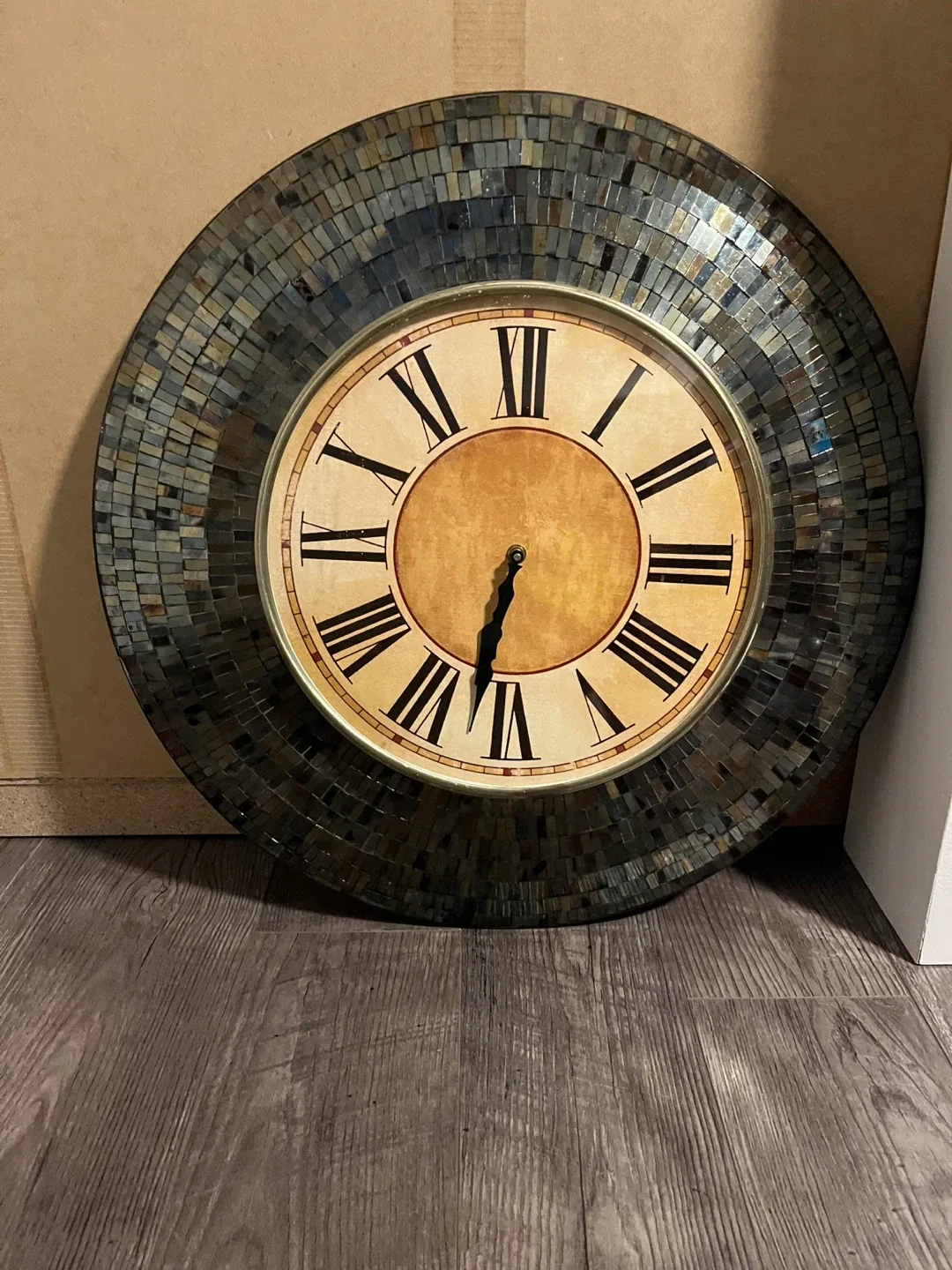 Mosaic Tile Wall Clock image indicator(2)