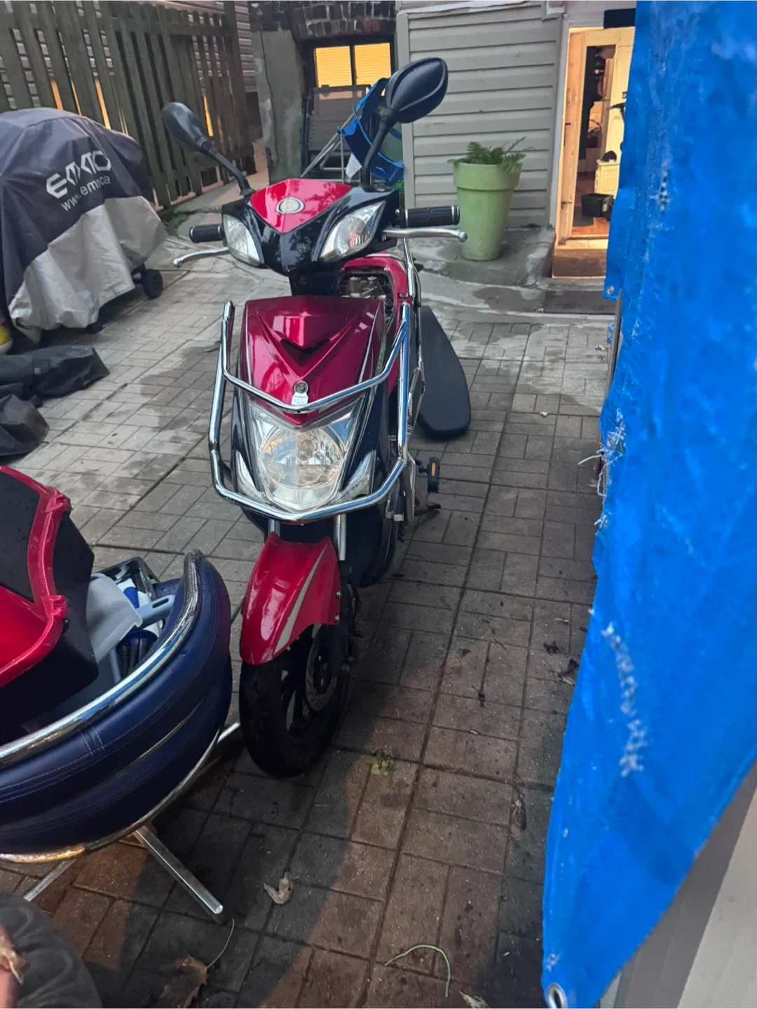 EMMO E-Bike Scooter - Red & Black image indicator(3)