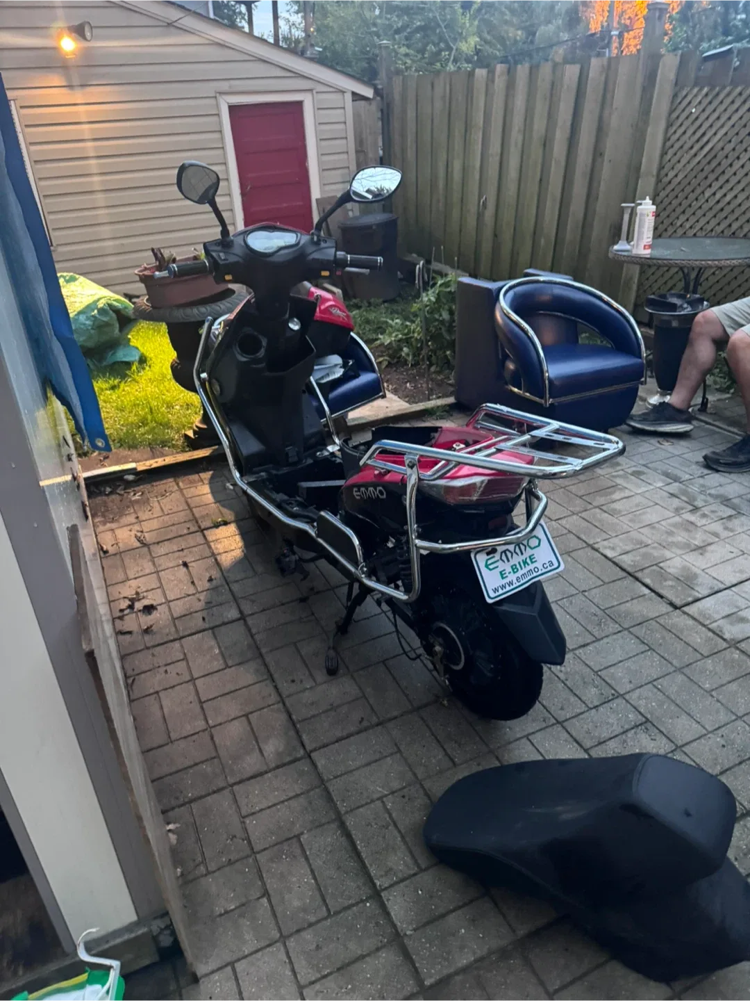 EMMO E-Bike Scooter - Red & Black image indicator(4)