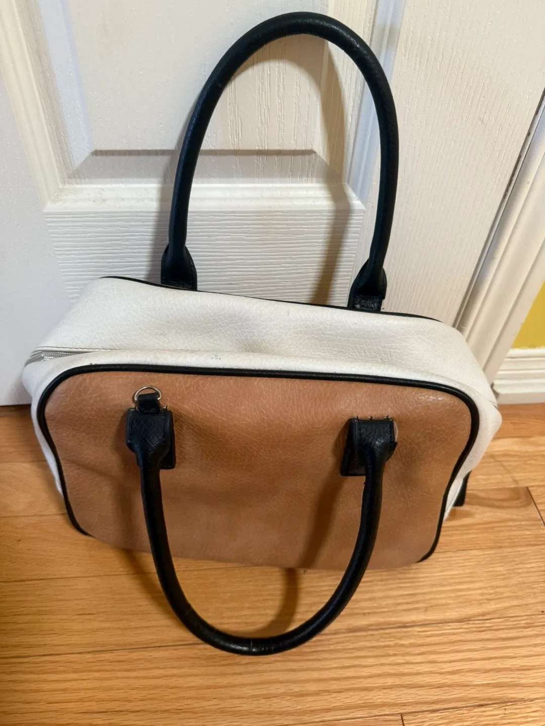 Kenneth Cole Reaction Handbag 🧡 image indicator(2)