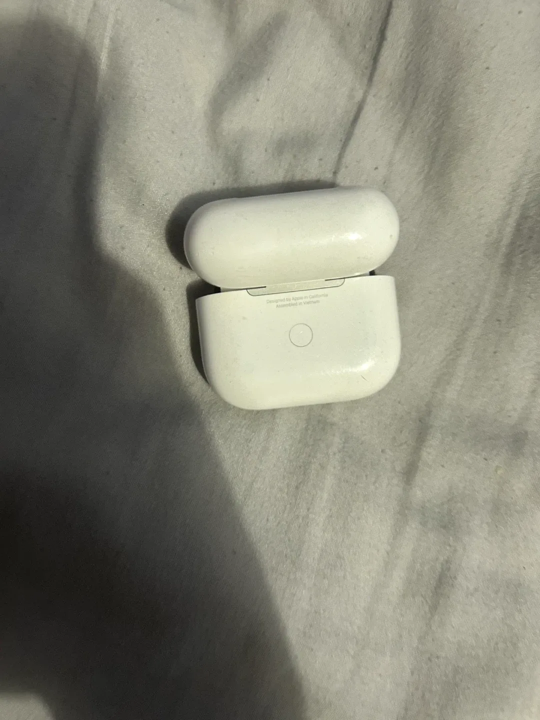 Apple AirPods 3rd Generation image indicator(3)