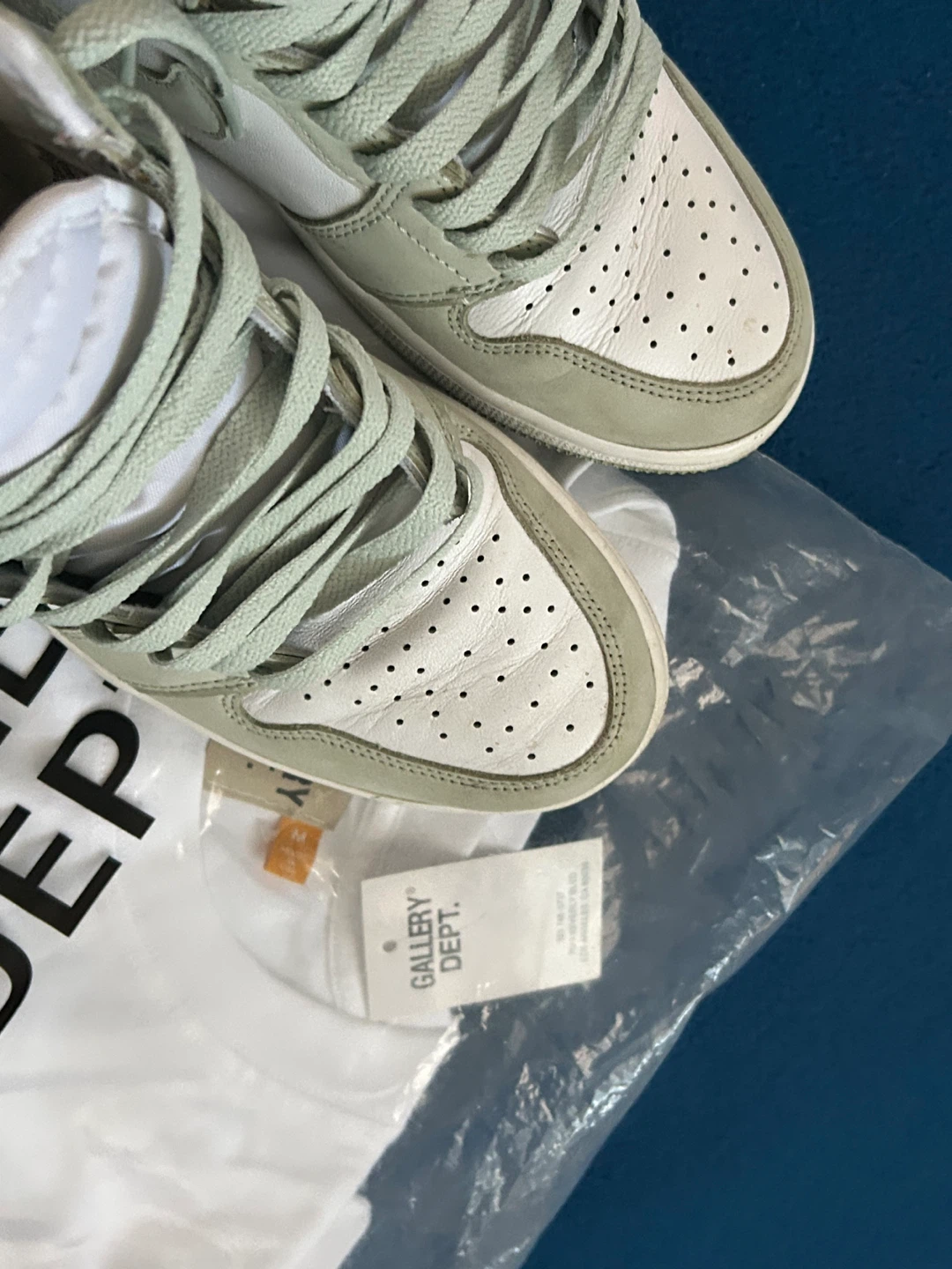 Nike Air Jordan 1 High Seafoam (US 9)