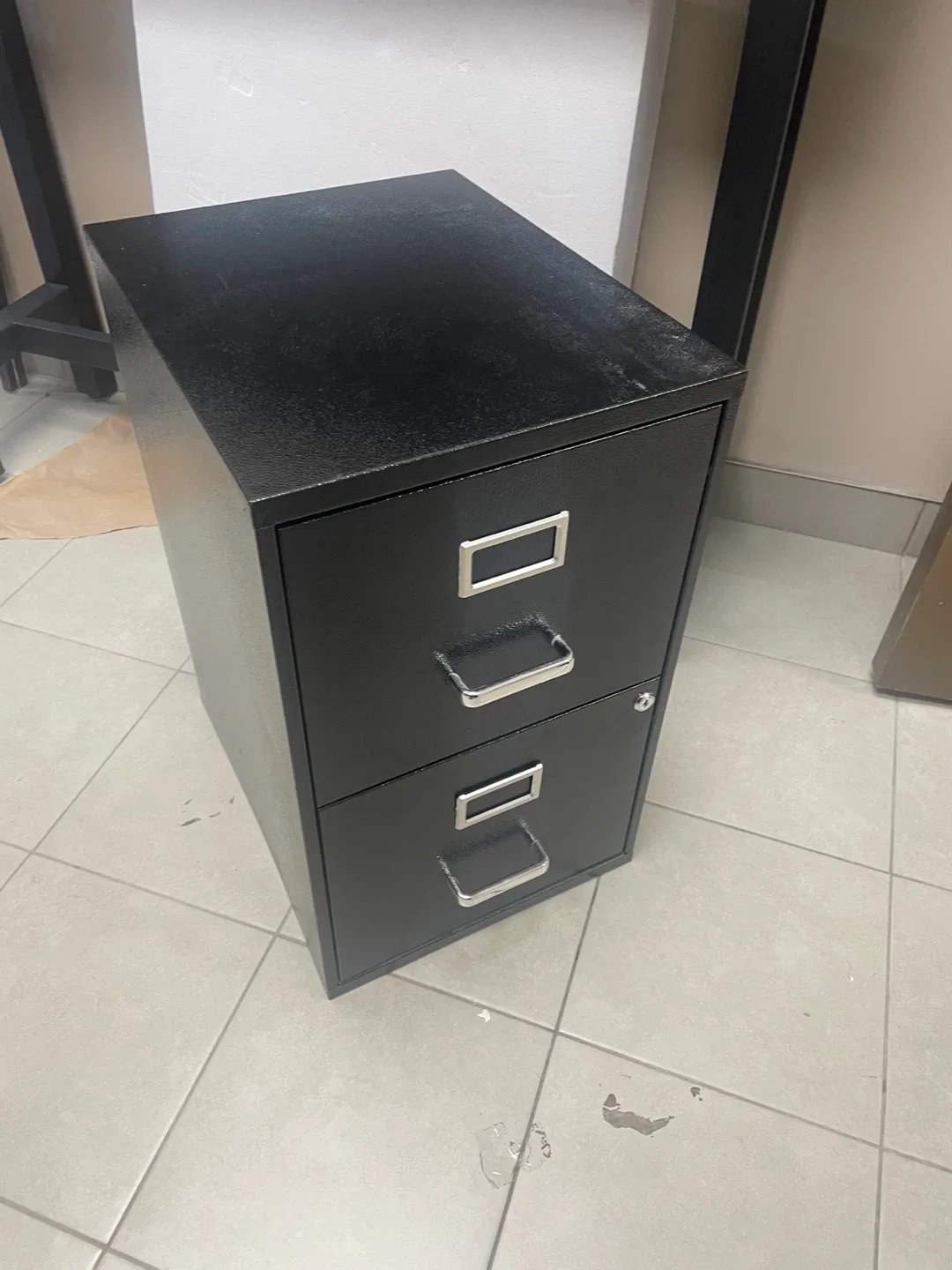 Filling cabinet (no keys)