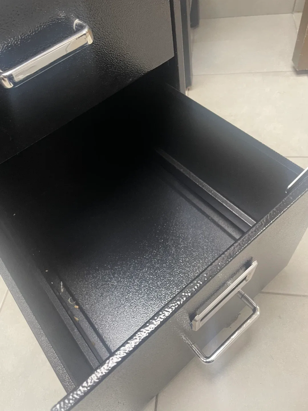 Filling cabinet (no keys) image indicator(2)