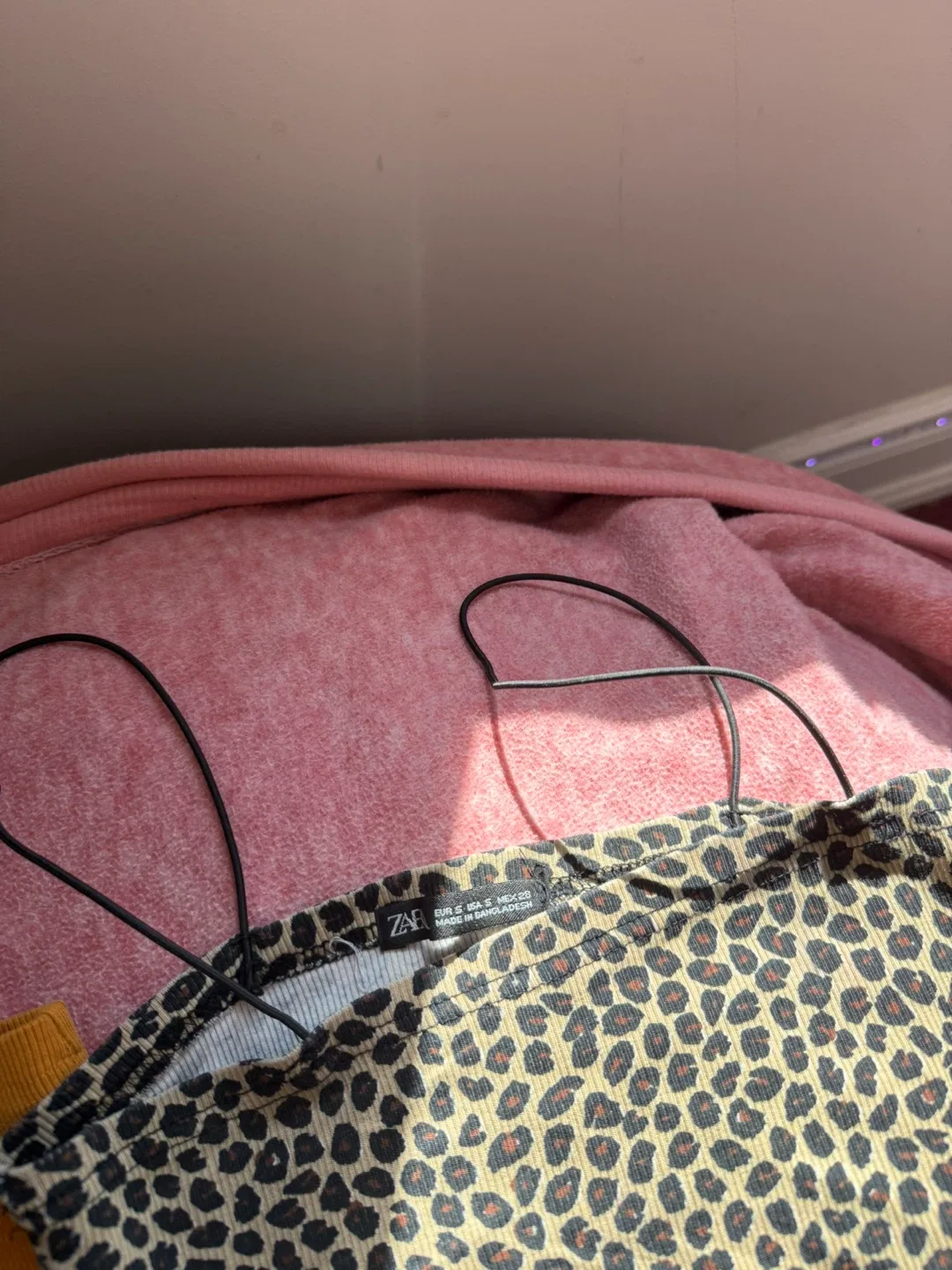 Zara Tops Bundle - Size S image indicator(3)