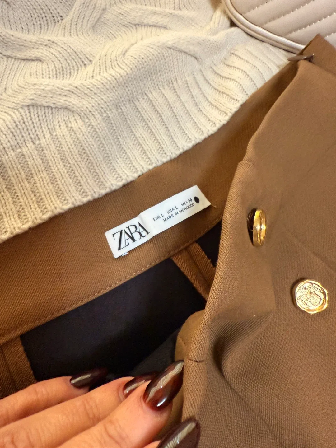 Zara Brown Shorts - Size L image indicator(2)