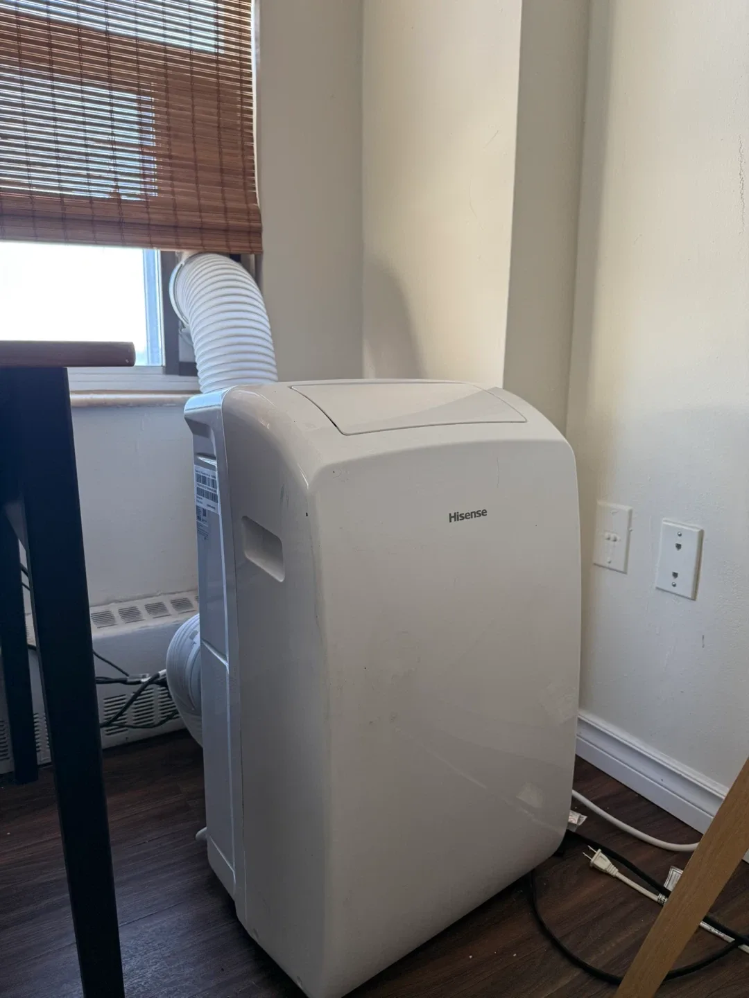 Hisense Portable Air Conditioner thumbnail