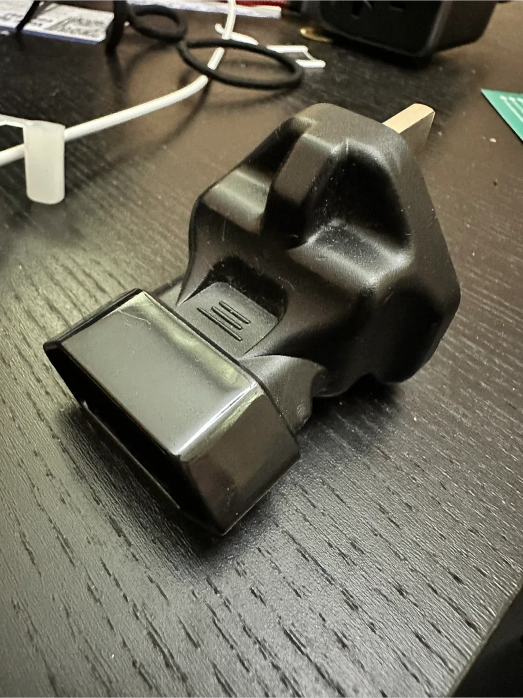 🆓 Travel Adapter Plug UK image indicator(3)