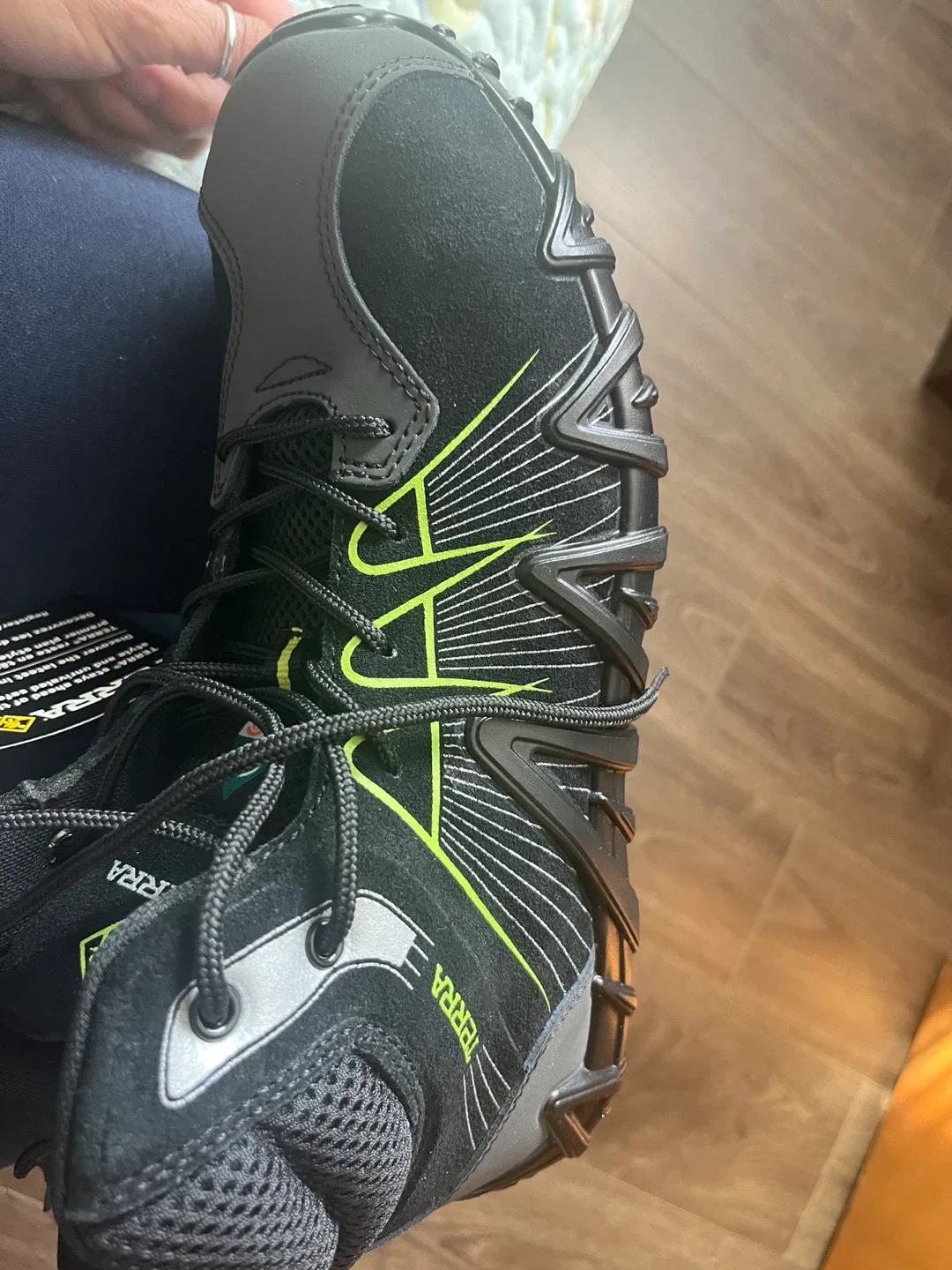 Terra Spider X Mid Composite Safety Toe Boots - Size 9 image indicator(3)