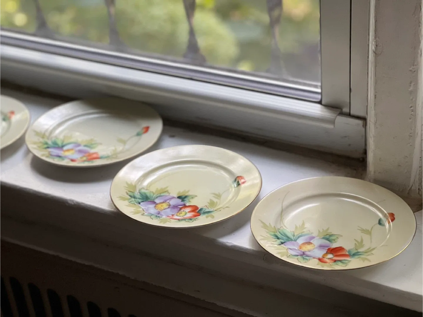Vintage Floral China Plates - Set of 6 image indicator(3)