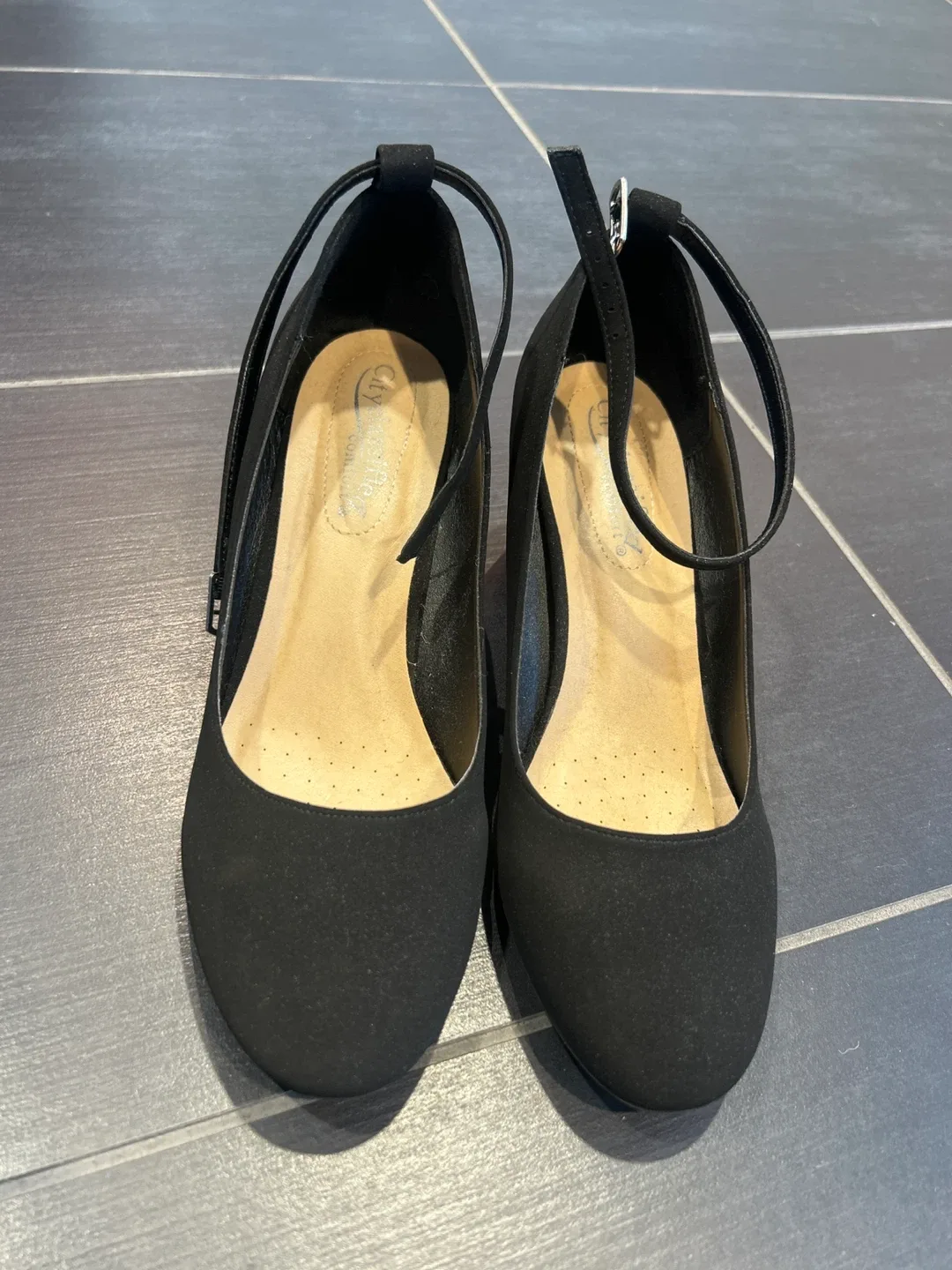 Black Heels image indicator(2)