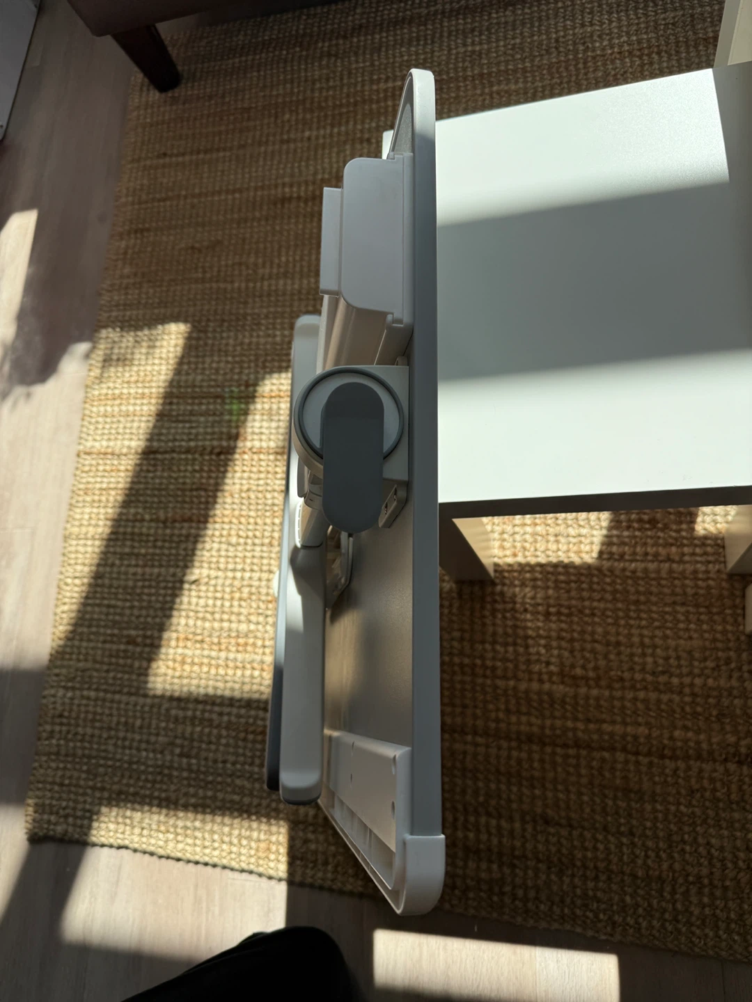 Laptop Bed Tray Desk, SAIJI Adjustable Laptop Stand for Bed - photo 5