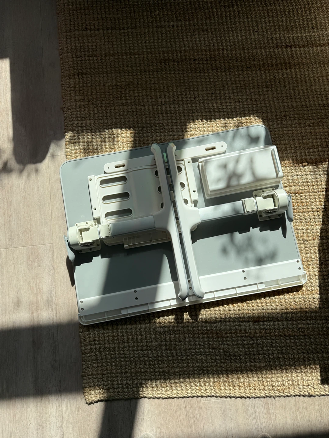 Laptop Bed Tray Desk, SAIJI Adjustable Laptop Stand for Bed - photo 2