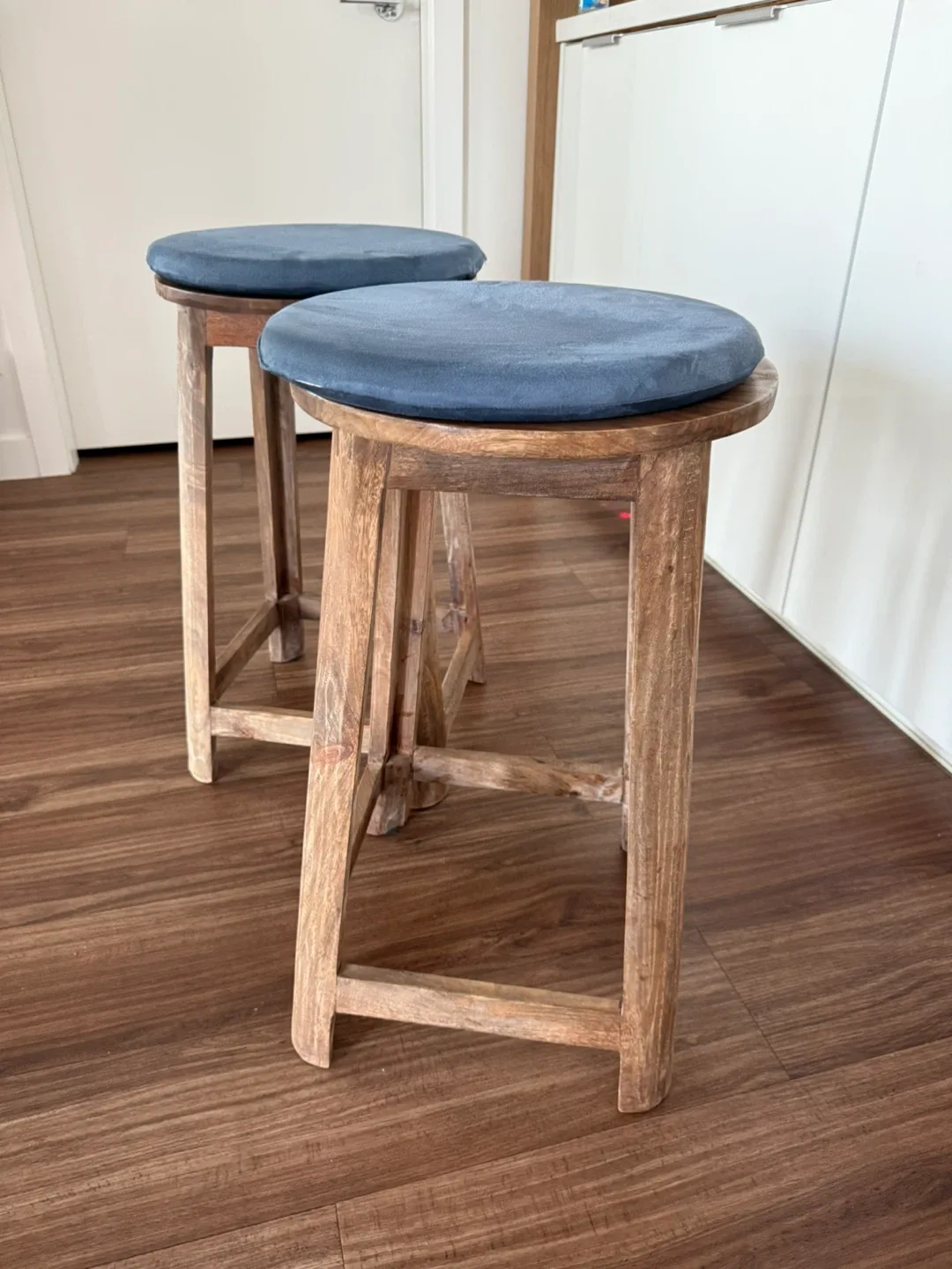 Wood Drop Leaf Table image indicator(10)