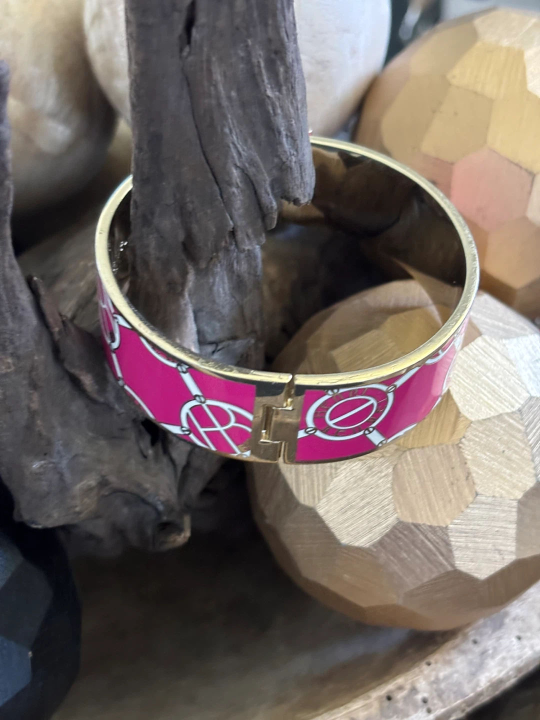 Henri Bendel signature logo hinged bangle bracelet - photo 5