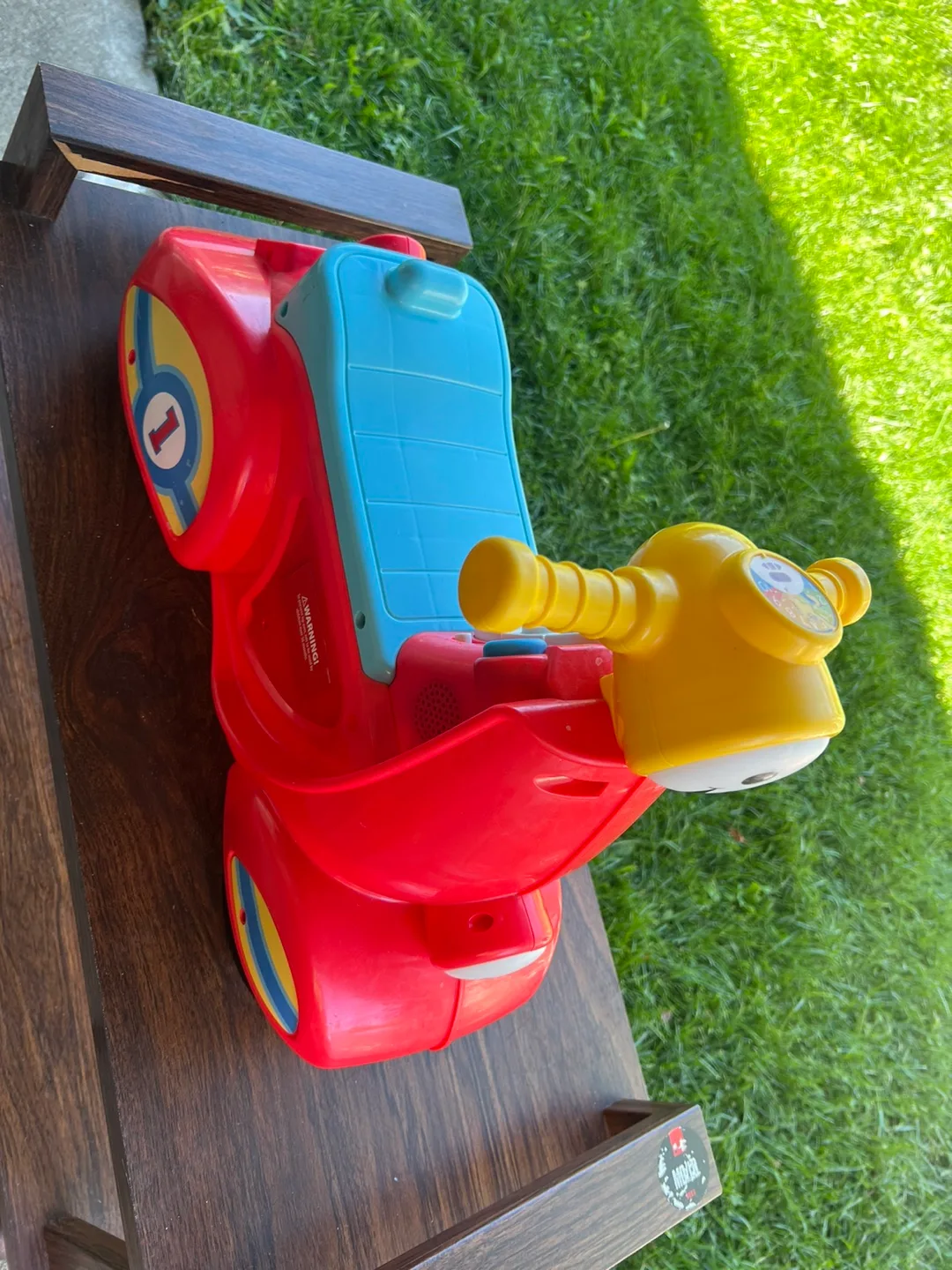 Fisher-Price Scooter Ride-On Toy image indicator(3)